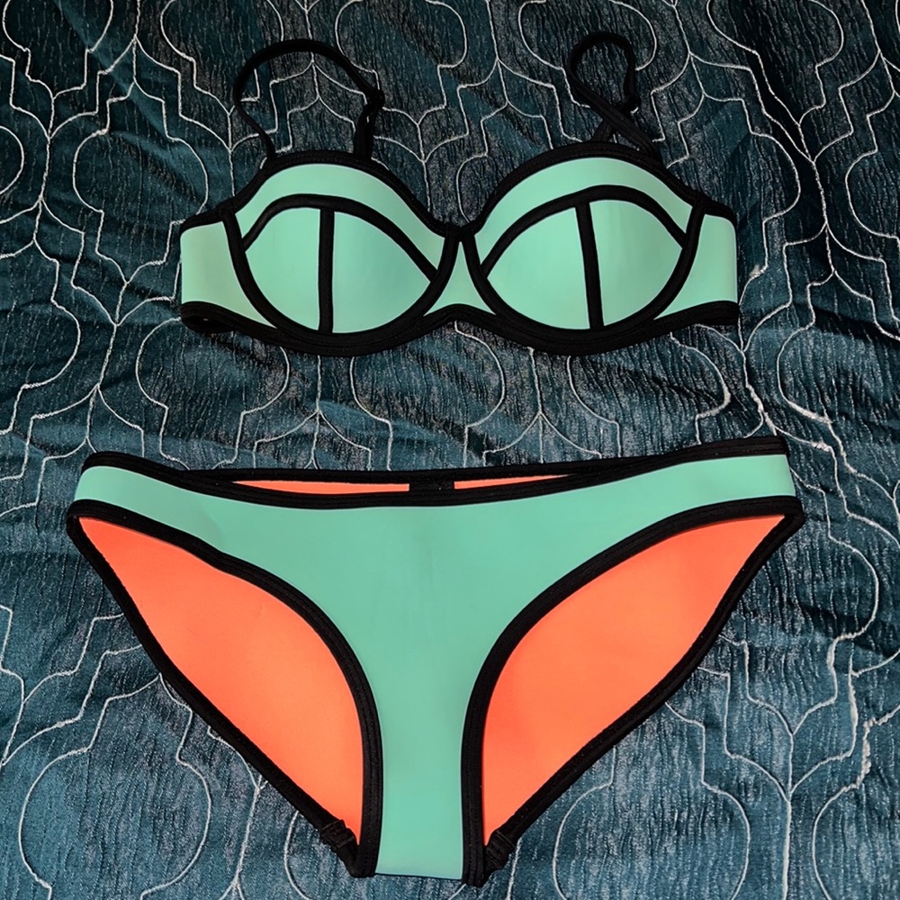 Triangl Bikini